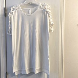 White lattice sleeve tunic top